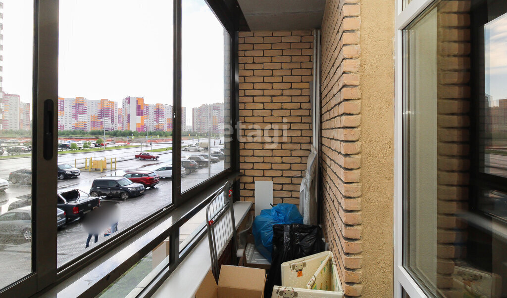 квартира г Тюмень ул Фармана Салманова 12 фото 13