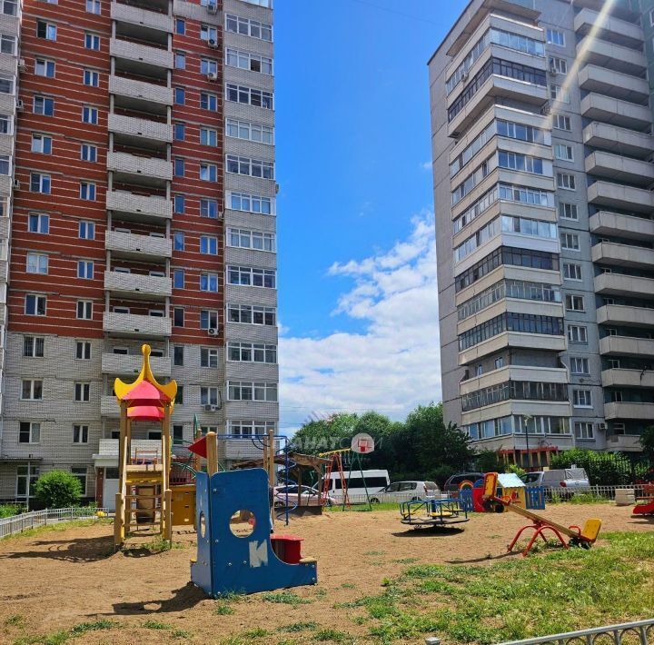 квартира г Омск р-н Центральный ул Арнольда Нейбута 11 фото 1