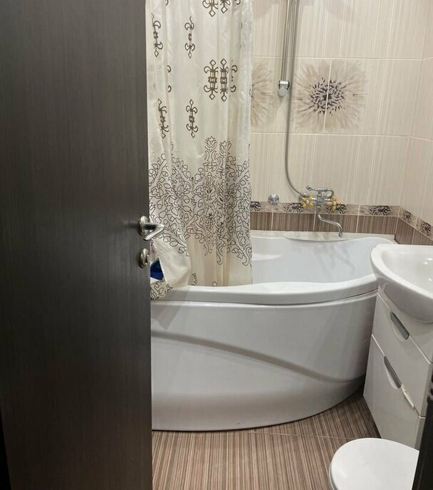 квартира г Казань р-н Московский Авиастроительная ул Химиков 51 Жилка фото 9