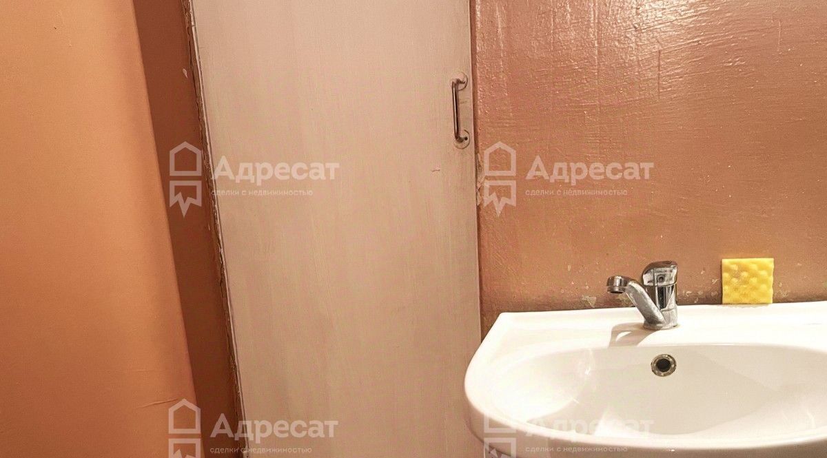 комната г Волгоград р-н Тракторозаводский ул им. Дегтярева 1 фото 4