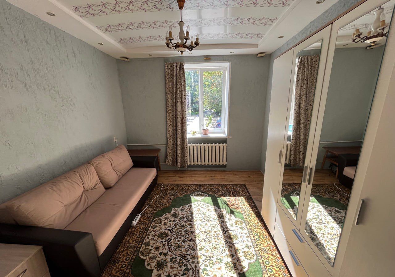 квартира г Ижевск р-н Первомайский ул Орджоникидзе 48 фото 1