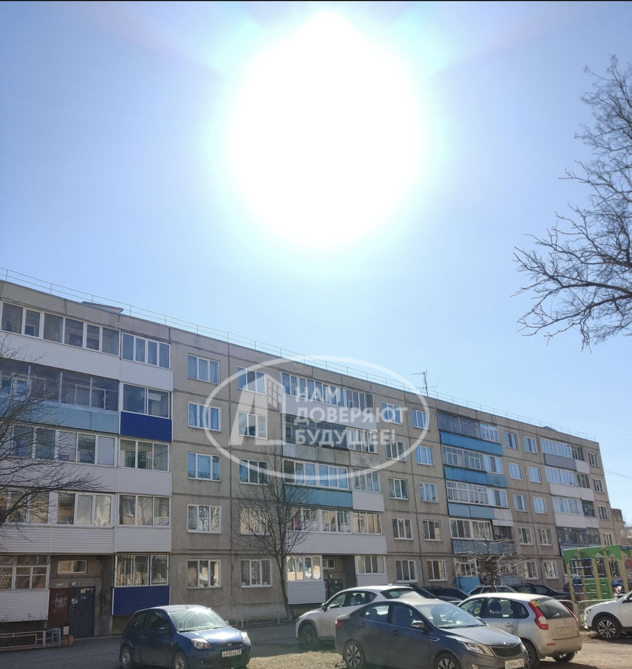 квартира г Краснокамск ул Большевистская 33в Центр м-н фото 1