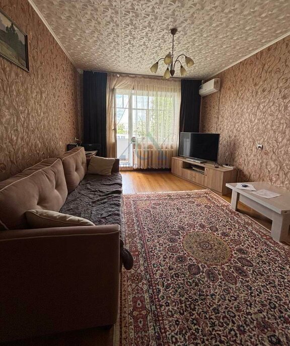 квартира г Оренбург ул Салмышская 3/1 фото 2