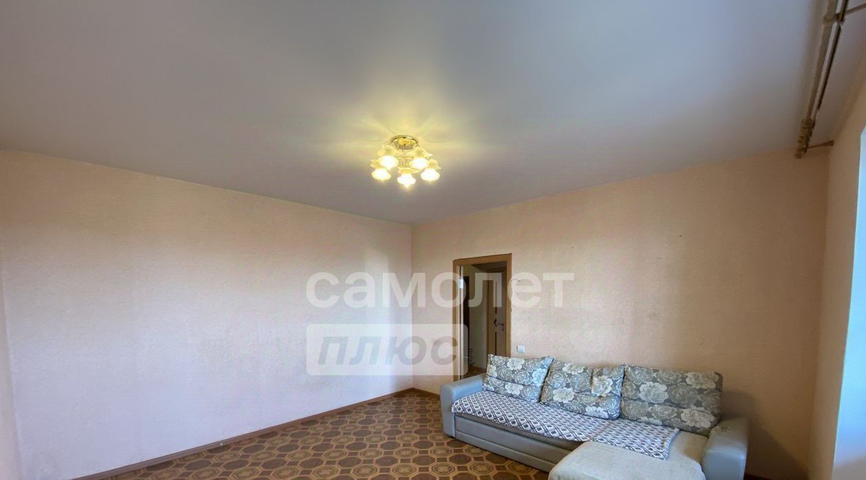 квартира р-н Ейский г Ейск ул Красная 53/5к 1 фото 2