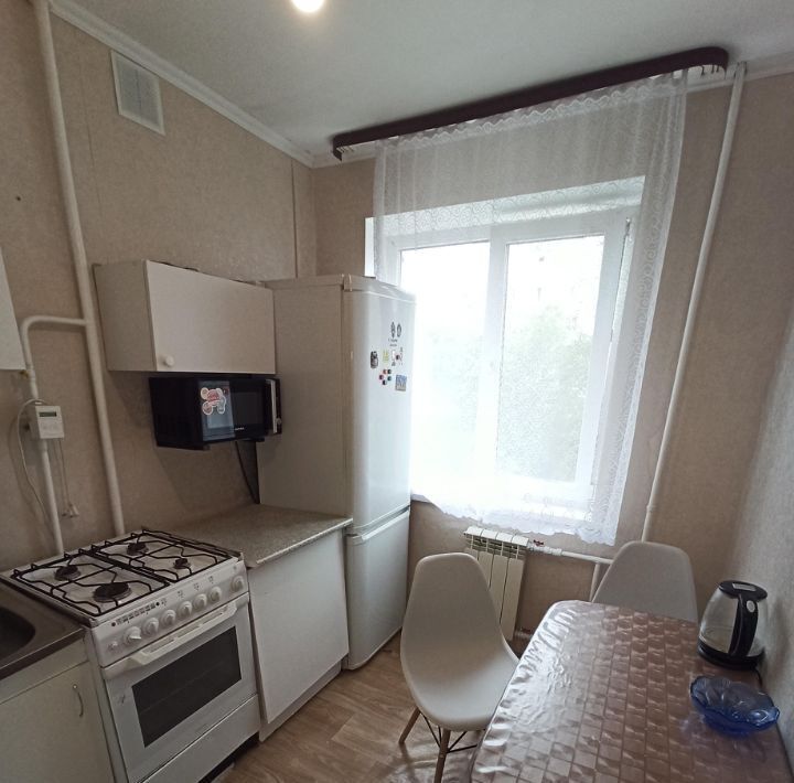 квартира г Омск р-н Кировский ул Звездная 2д фото 7