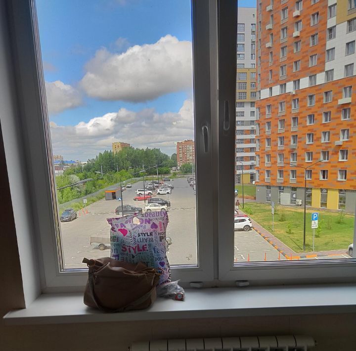квартира г Омск р-н Кировский ул 70 лет Октября 3/5 фото 26