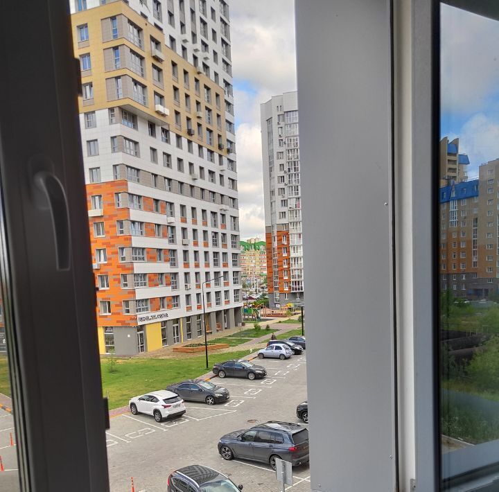квартира г Омск р-н Кировский ул 70 лет Октября 3/5 фото 27