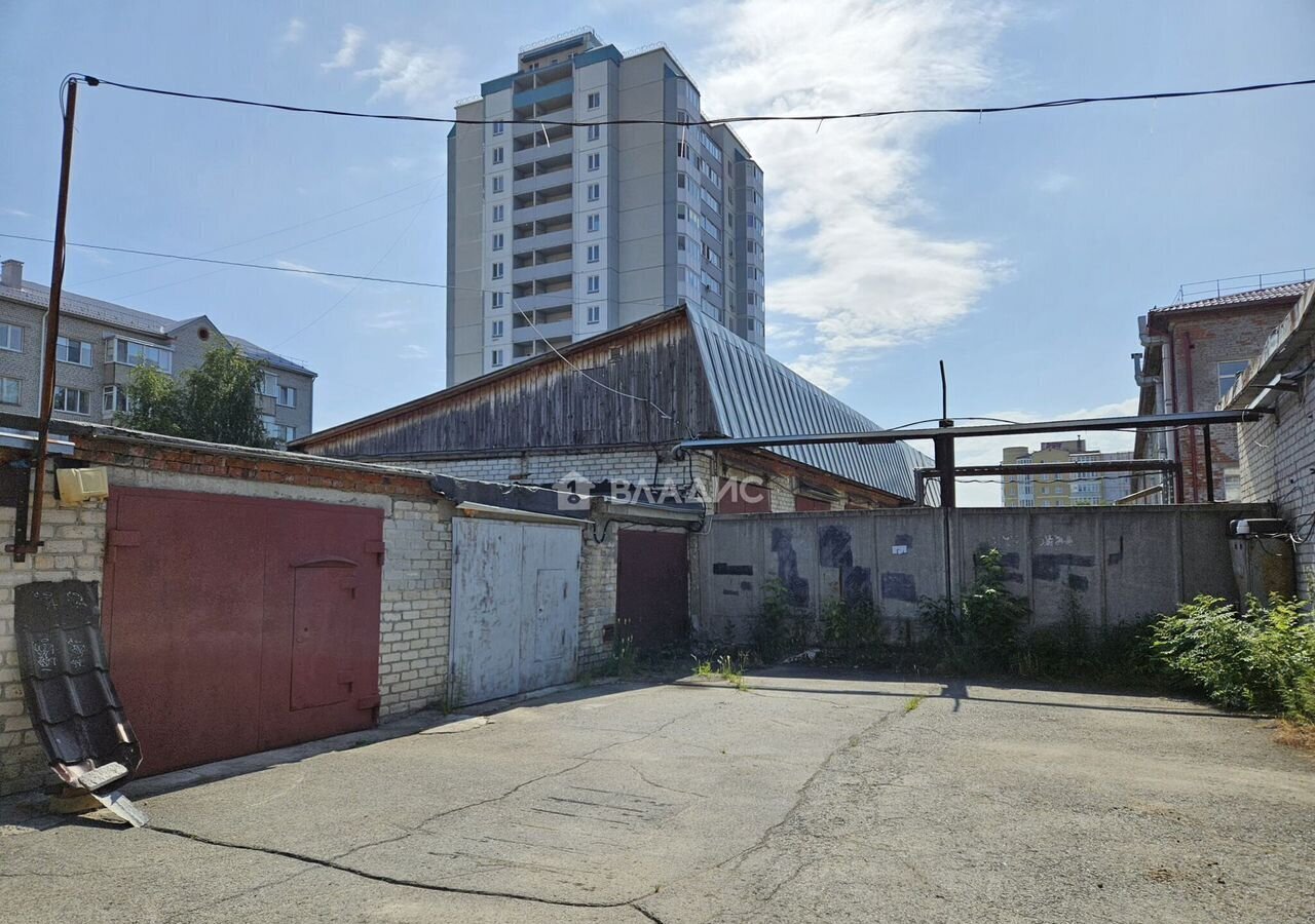 гараж г Тобольск 10-й мкр-н, 26 фото 1