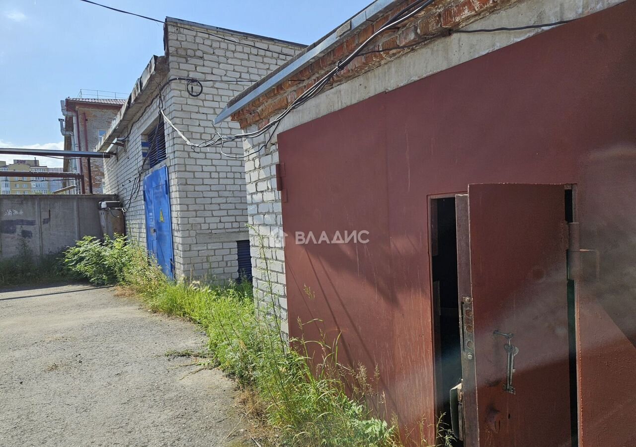 гараж г Тобольск 10-й мкр-н, 26 фото 3