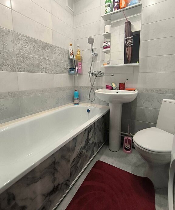 квартира г Волжский 38-й микрорайон улица С. Р. Медведева, 71 фото 1