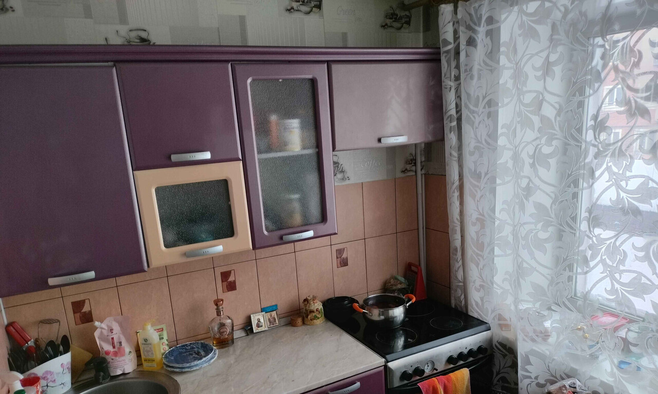 квартира г Прокопьевск ул Черных 18а Кузбасс, Красный Углекоп м-н фото 4