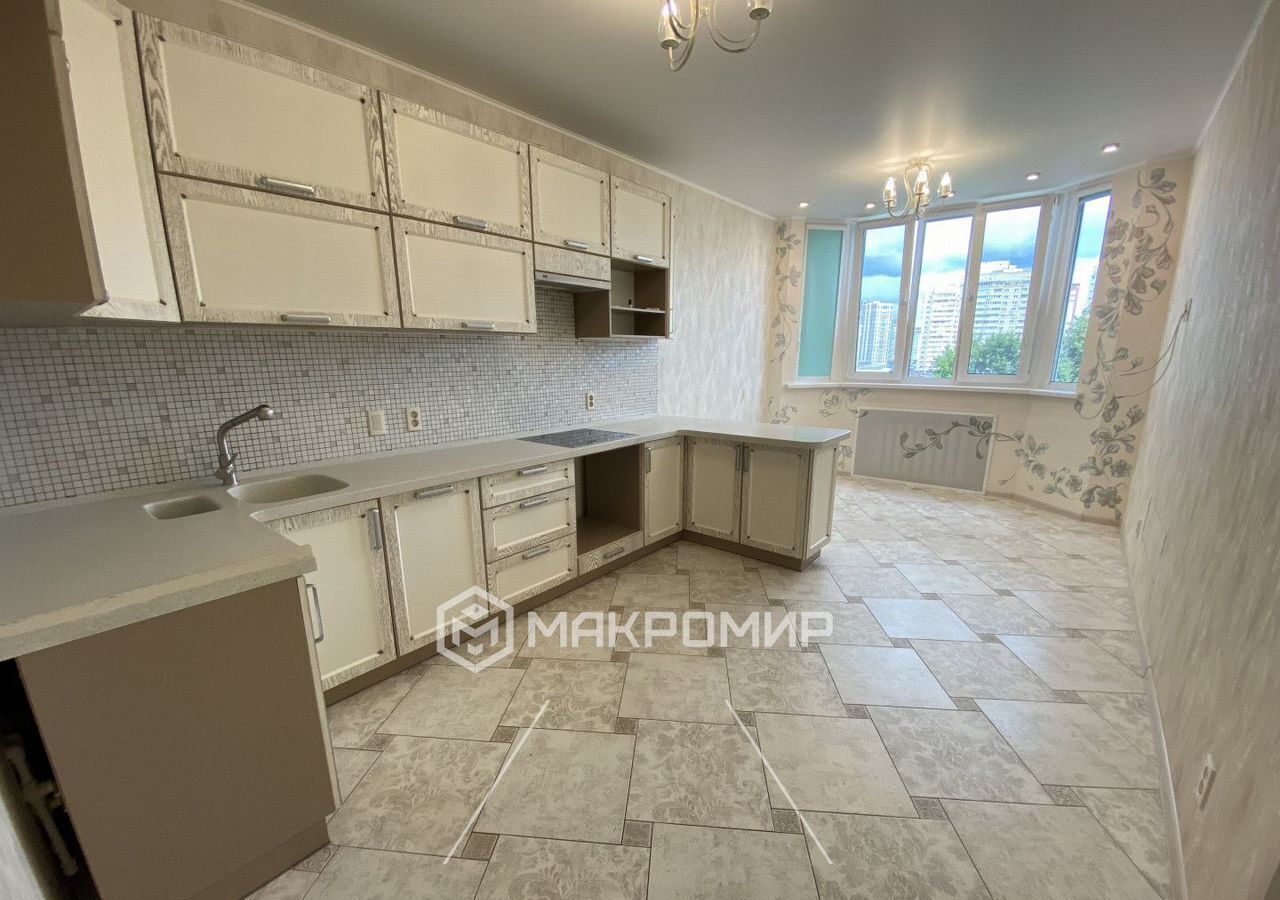 квартира г Брянск р-н Советский ул Советская 95к/1 фото 3