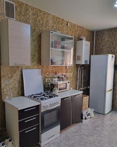 квартира р-н Кировский ул им. старшего лейтенанта Токарева 3 фото