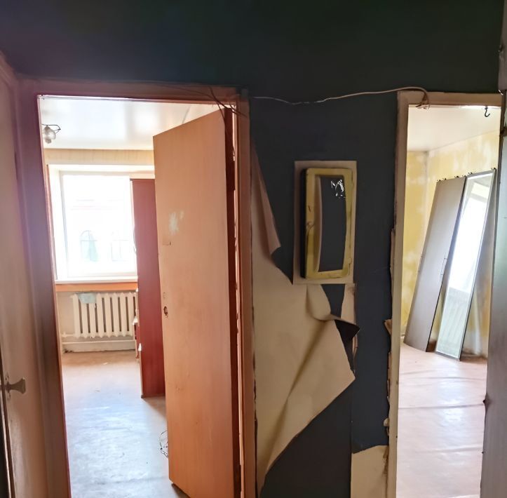 комната г Тольятти р-н Автозаводский ул Юбилейная 4 фото 4