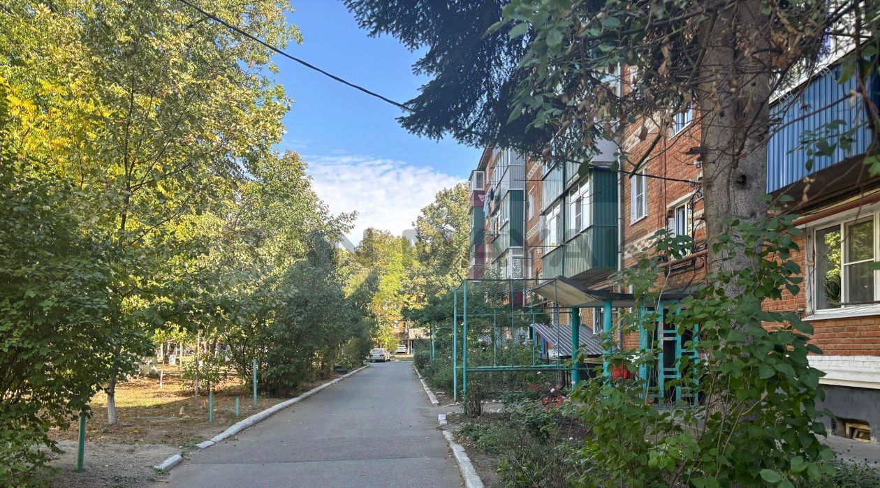 квартира г Майкоп ул Димитрова 4/1 фото 7