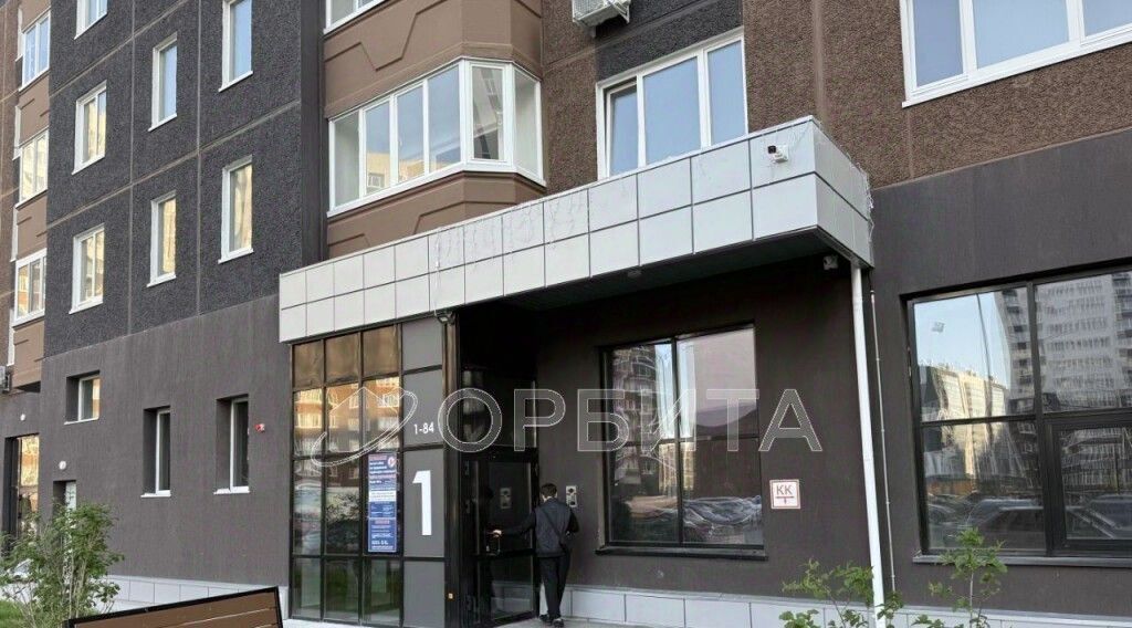 квартира г Тюмень р-н Восточный ул Монтажников 42б фото 15