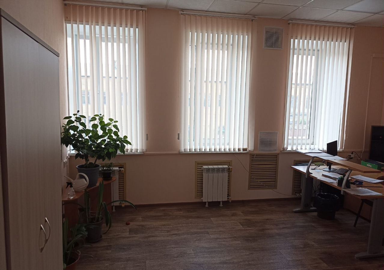 офис г Новокузнецк р-н Куйбышевский ул Вокзальная 6/1 Кемеровская обл. — Кузбасс фото 1
