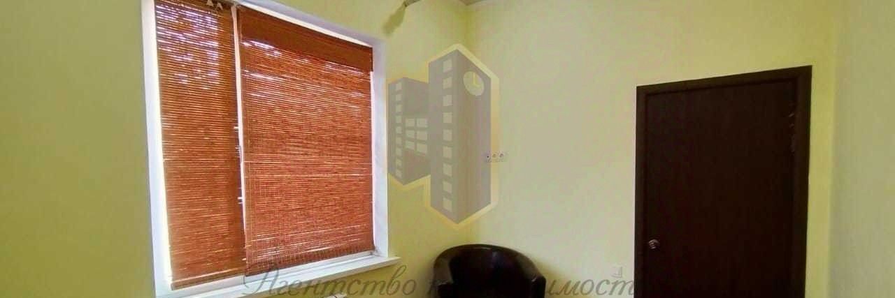 дом г Губкин ул Светлая 2 фото 6