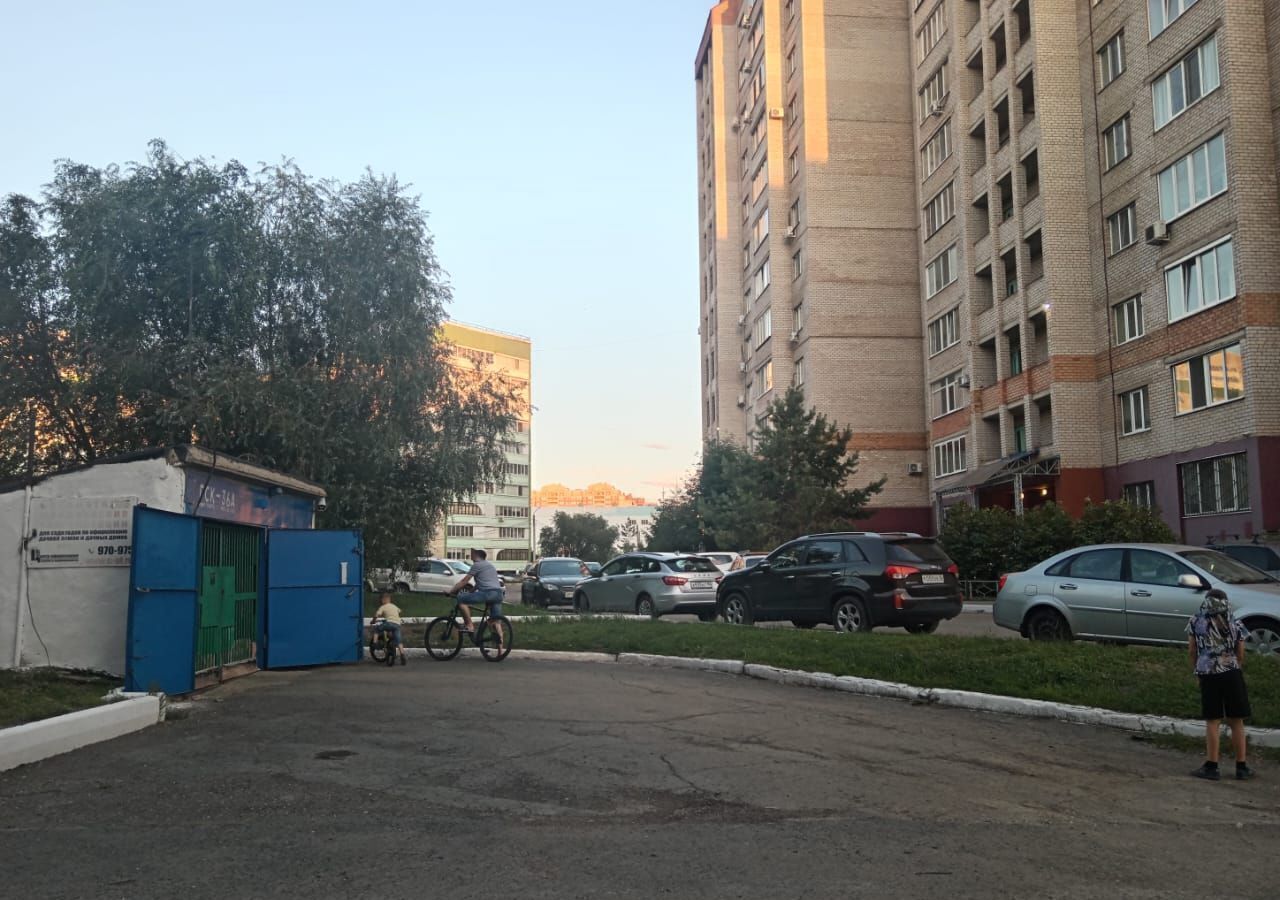 гараж г Оренбург р-н Дзержинский ул Салмышская 39 фото 2