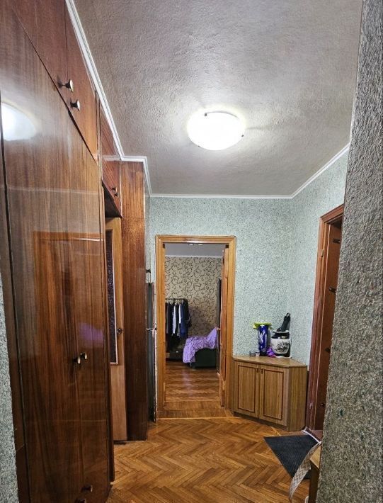 квартира г Саратов р-н Октябрьский ул. Имени В. Г. Рахова, 44/54 фото 2