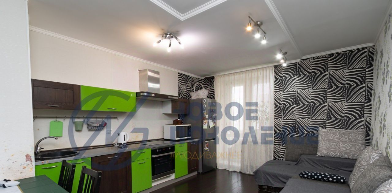 квартира г Омск р-н Центральный ул Звездова 132к/1 фото 1