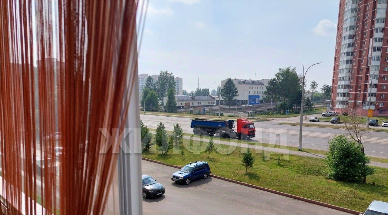 квартира г Кемерово р-н Рудничный пр-кт Шахтеров 86 фото 15