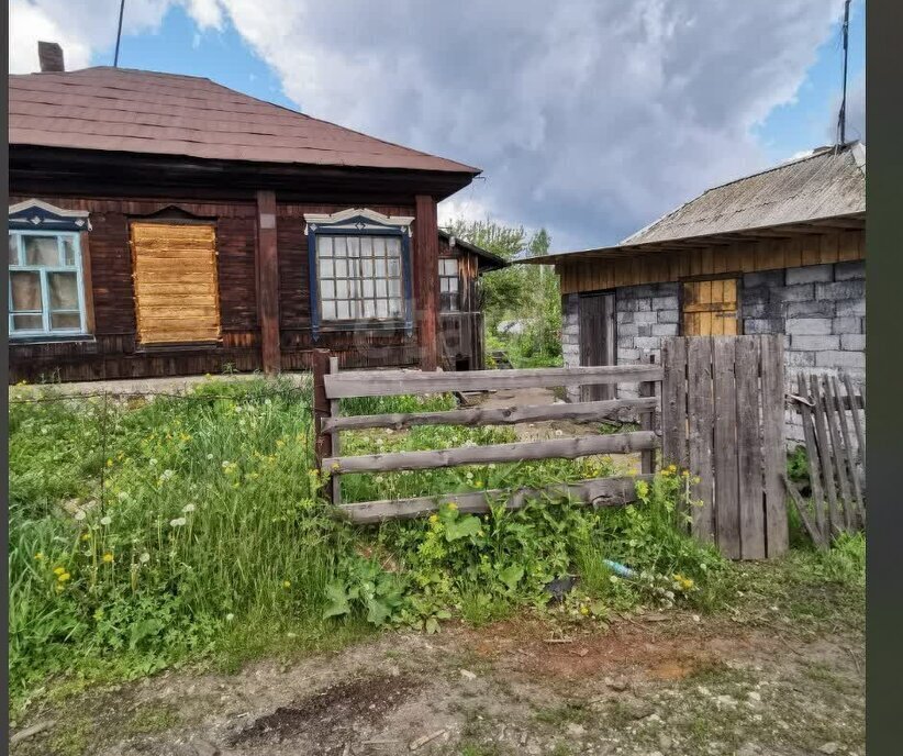 дом г Мыски ул Промкомбинатская фото 4
