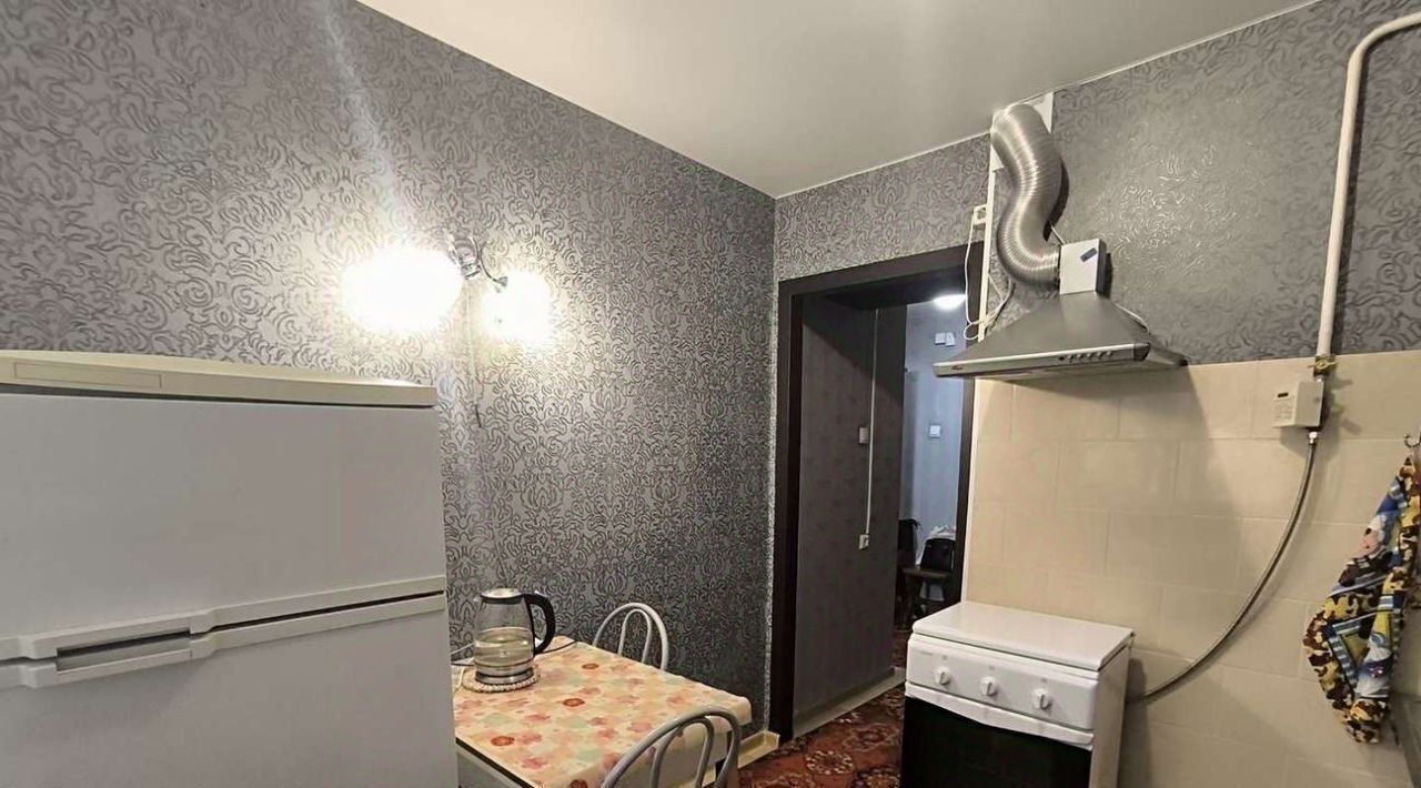 квартира г Волжский 38-й микрорайон ул С.Р. Медведева 71 фото 3