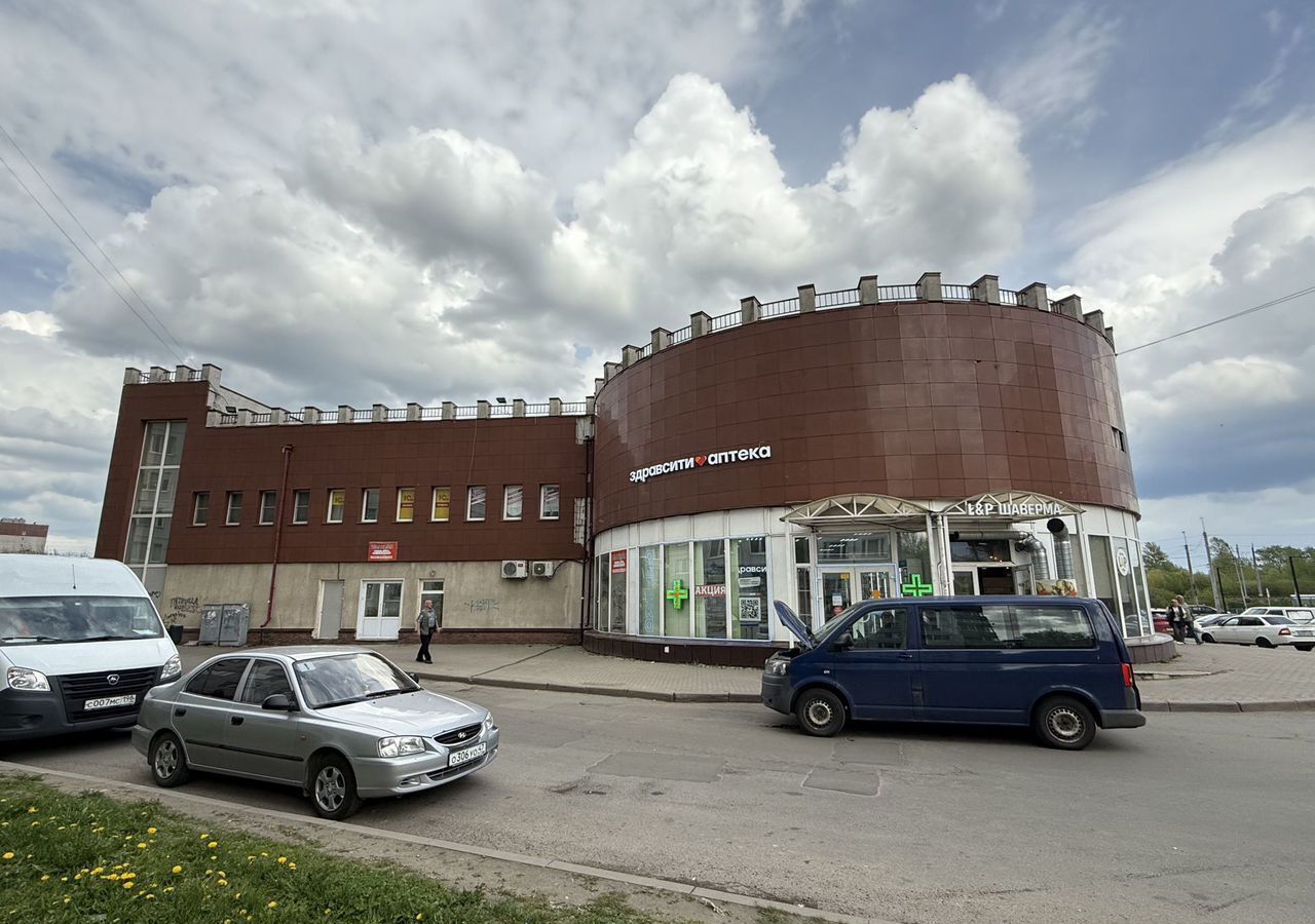 торговое помещение р-н Гатчинский г Гатчина ул Чехова 23 Гатчинское городское поселение фото 2