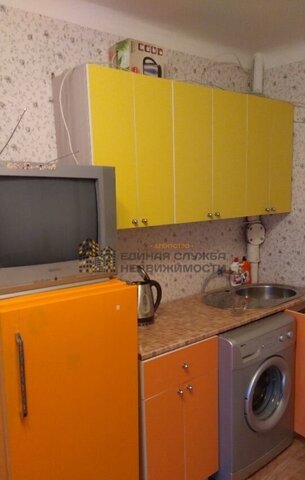 комната р-н Орджоникидзевский пр-кт Октября 162/1а фото
