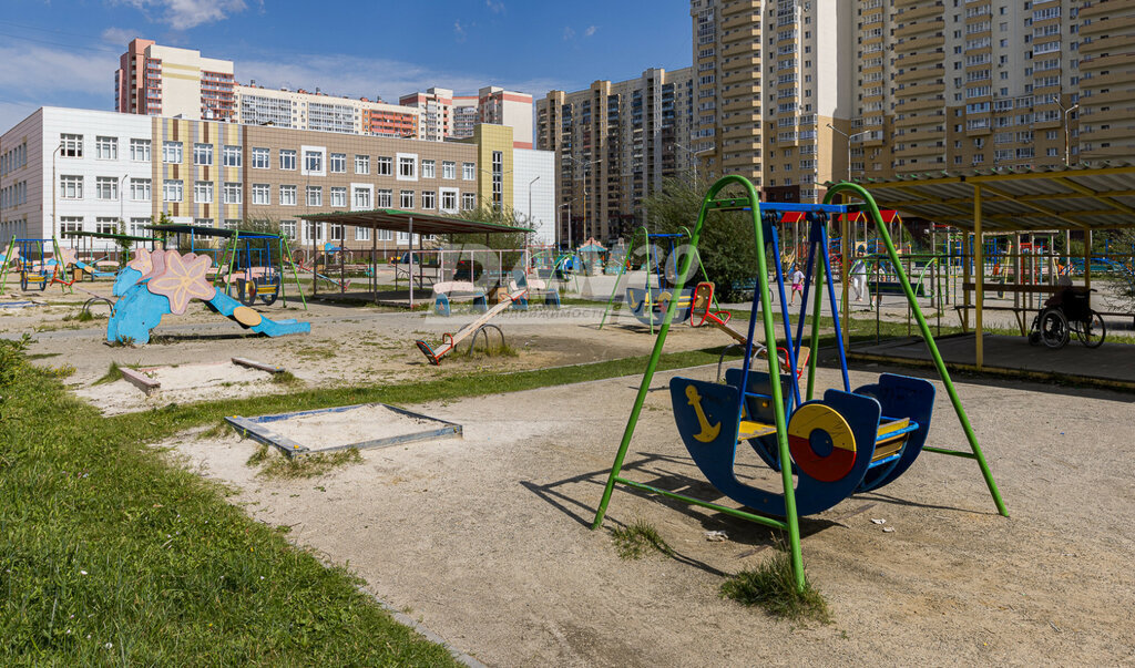 квартира г Челябинск ул Братьев Кашириных 131а фото 22