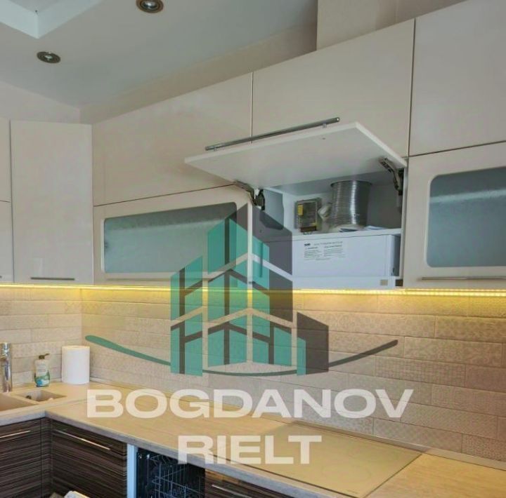 квартира г Омск р-н Кировский ул Туполева 5 фото 7