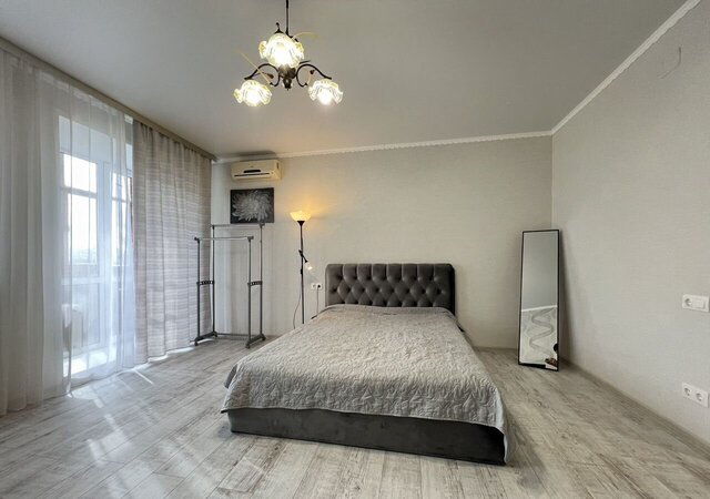 квартира р-н Кировский ул Залесная 1д фото
