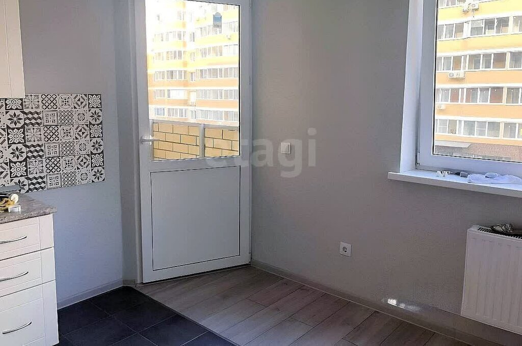 квартира г Краснодар ул Красных Партизан 1/4к 5 фото 4