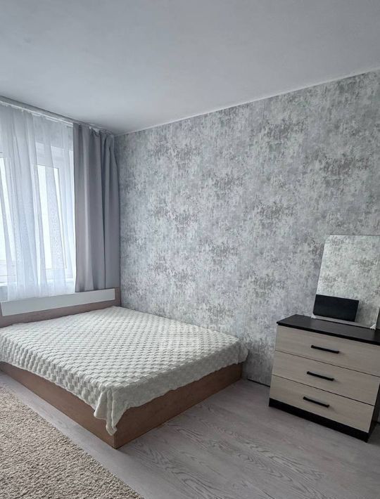 квартира г Курск р-н Центральный пр-кт Вячеслава Клыкова 1 фото 1