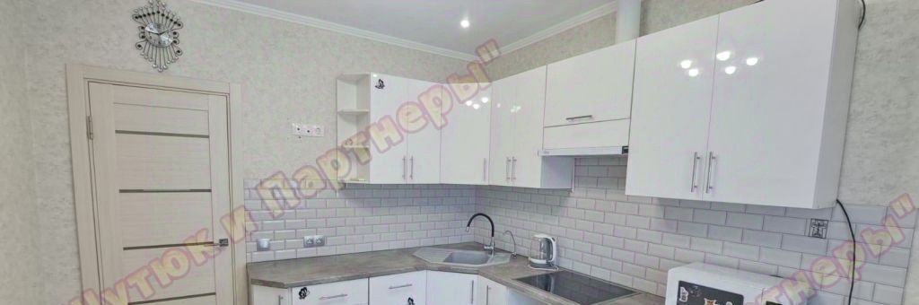 квартира г Брянск р-н Советский ул Горбатова 22 фото 1