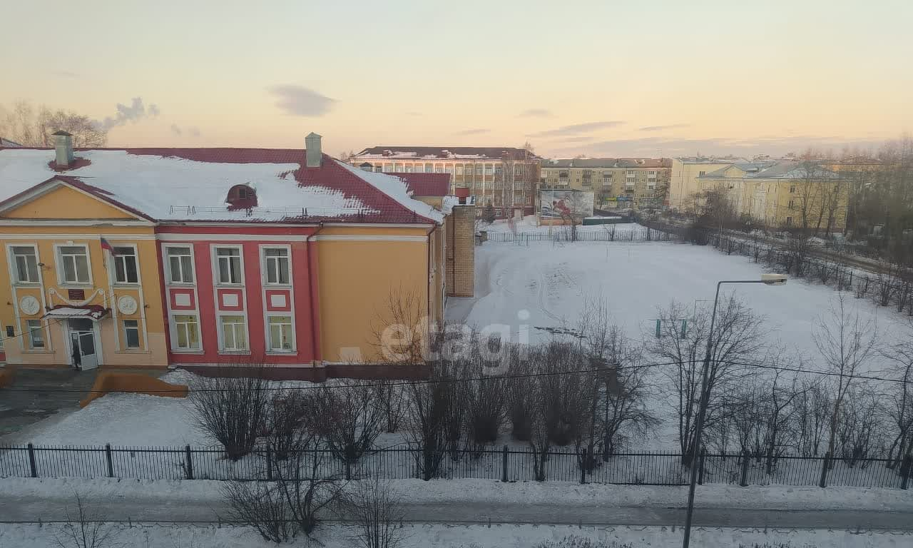 квартира г Нижний Тагил Вагонка м-н, Академика Патона, 8 / Бажова, 4 фото 16