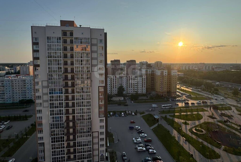 квартира г Тобольск 15-й микрорайон 17Б фото 13