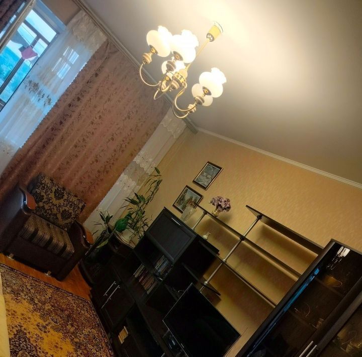 квартира г Саратов р-н Фрунзенский ул им Хользунова А.И. 40/42 фото 6
