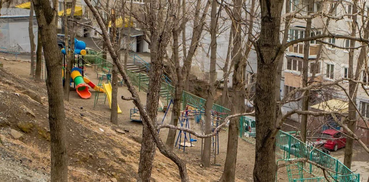 квартира г Владивосток р-н Первомайский ул 50 лет ВЛКСМ 20 фото 14