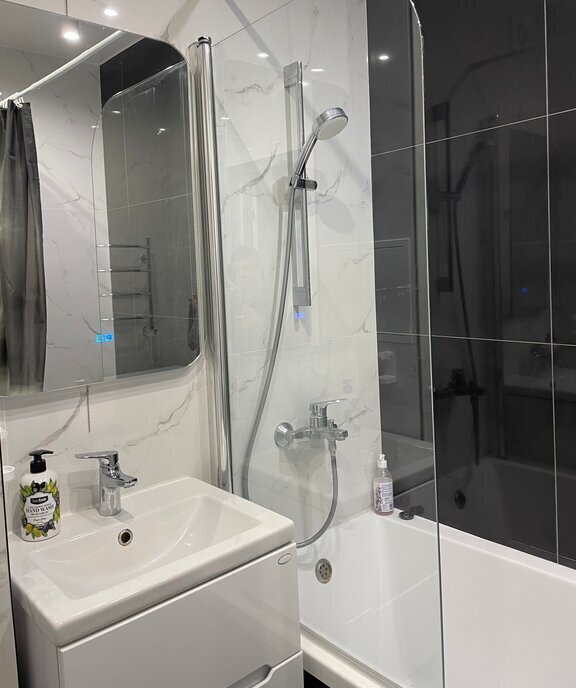 квартира г Калининград ул Суздальская 20к/2 фото 1