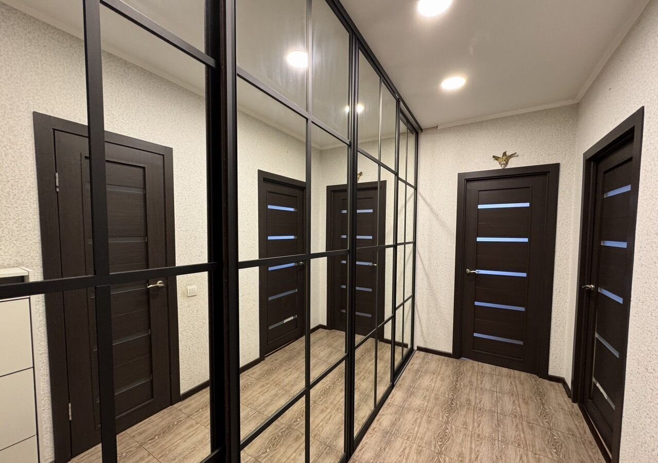 квартира г Астрахань р-н Ленинский ул Савушкина 6е фото 18