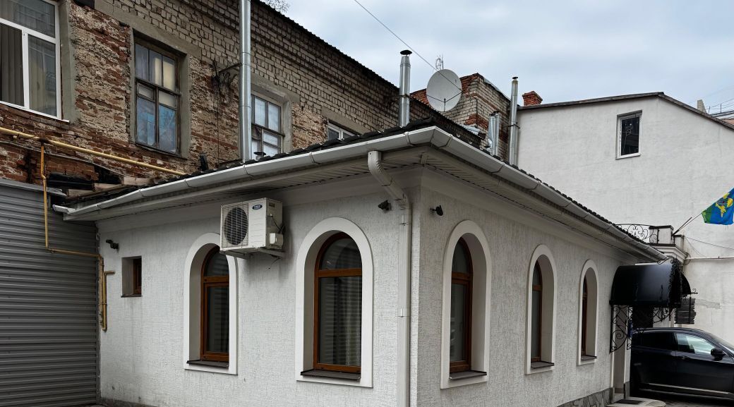 свободного назначения г Саратов р-н Фрунзенский пл Театральная 3д фото 1