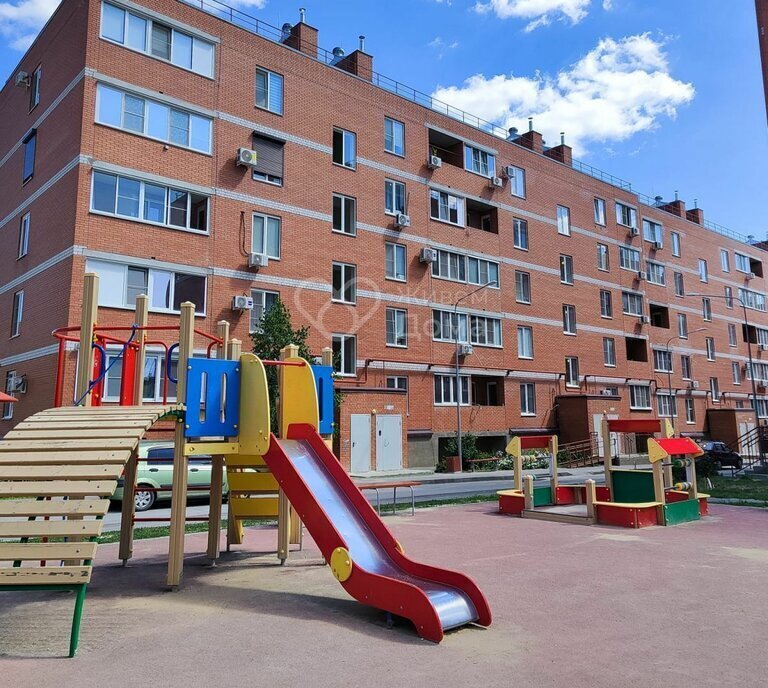 квартира г Волгоград ул 70-летия Победы 19 фото 12