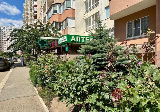 р-н Прикубанский ул им. Александра Покрышкина 4/10 фото