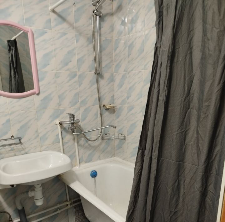 квартира г Омск р-н Кировский ул Дмитриева 4к/2 фото 3