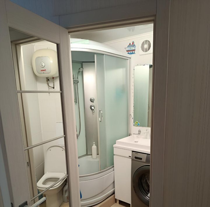квартира г Омск р-н Центральный ул 22-я Линия 77 фото 9