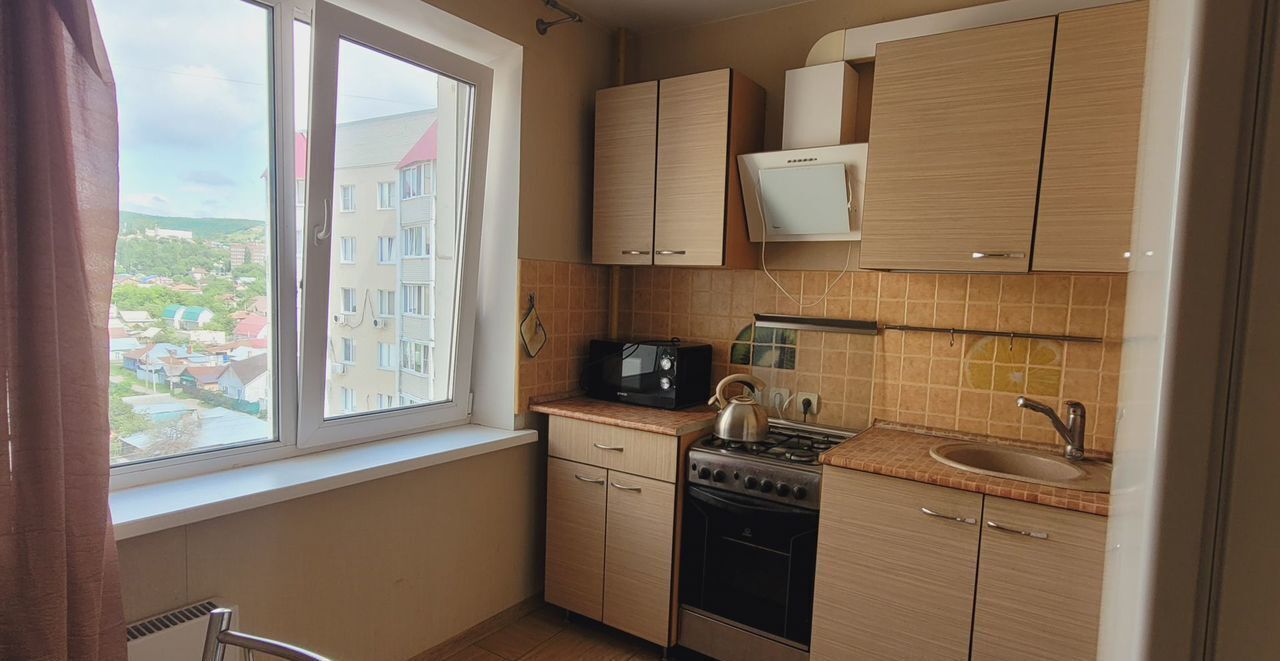 квартира г Саратов р-н Октябрьский ул 1-я Поперечная 35/20 фото 1