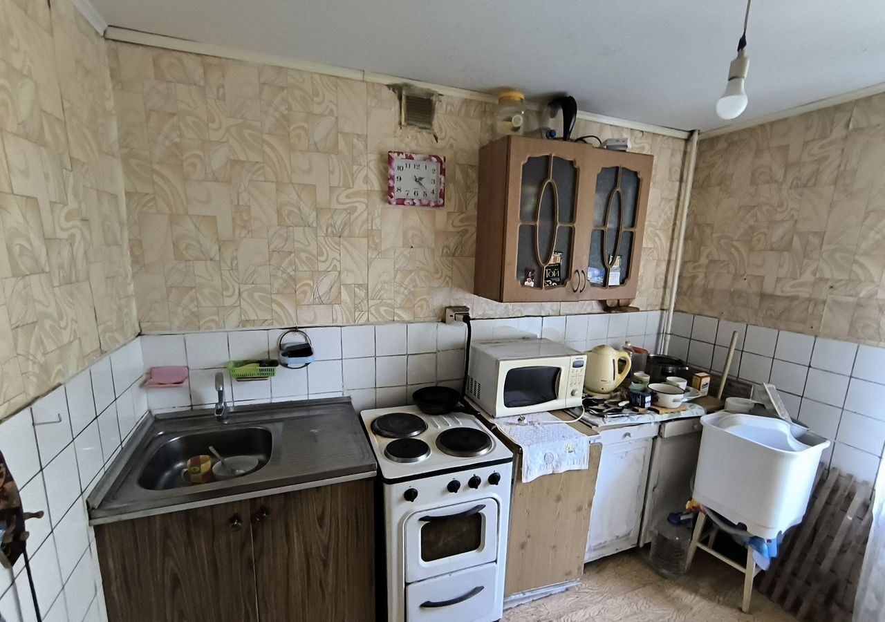 комната г Тольятти р-н Автозаводский 1 квартал ул Свердлова 41 фото 1