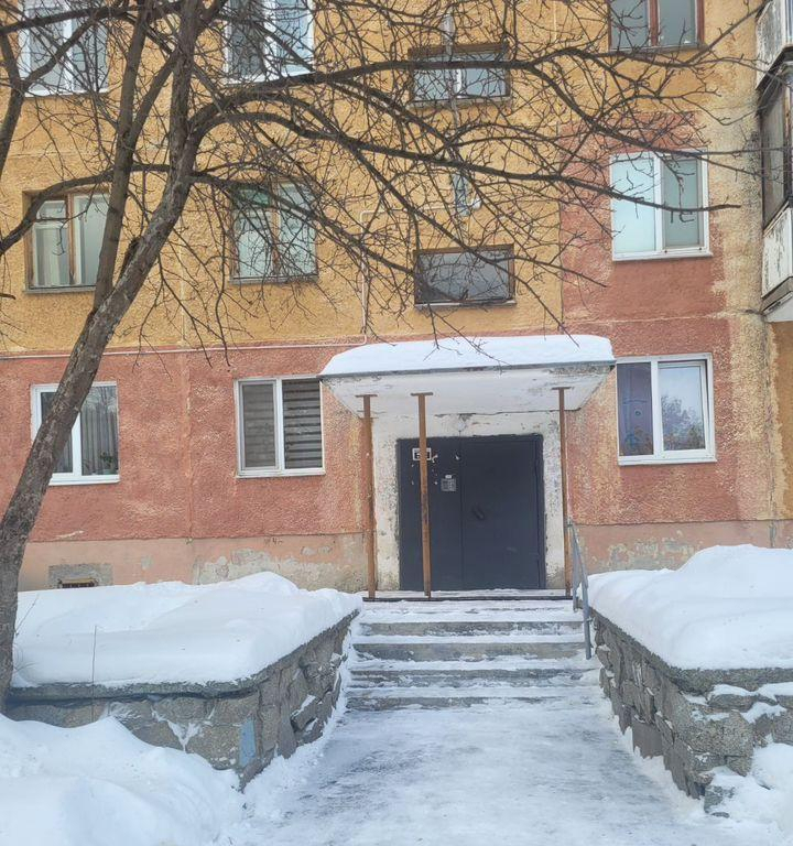 квартира г Новоуральск ул Советская 10 фото 1